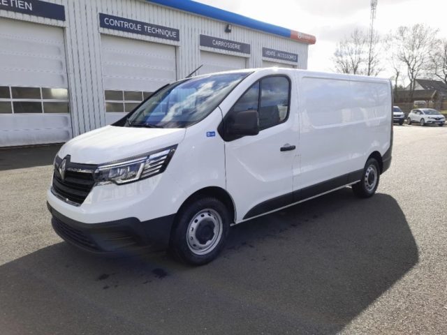 Fourgons Compacts RENAULT TRAFIC L2H1 2.0 DCI 130 CFT 221126