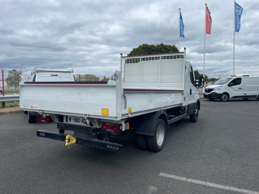 Benne IVECO DAILY 240415 Vue 2