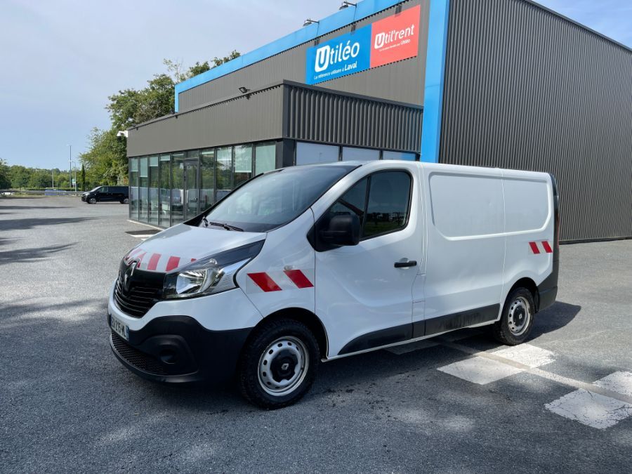Fourgons Compacts RENAULT TRAFIC 230156 Vue 1