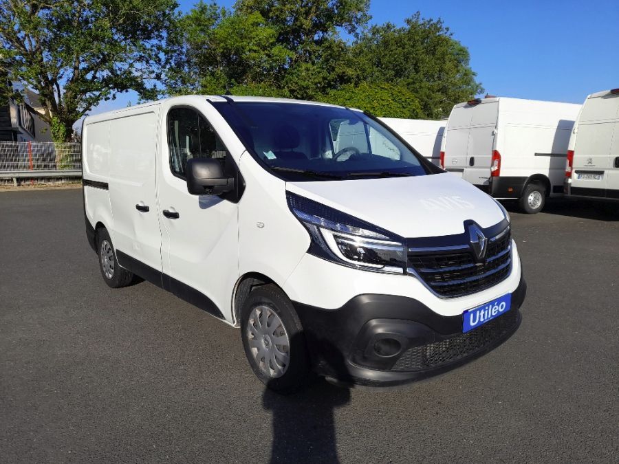 Fourgons Compacts RENAULT TRAFIC 260716 Vue 2