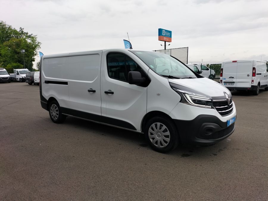 Fourgons Compacts RENAULT TRAFIC 260749 Vue 2