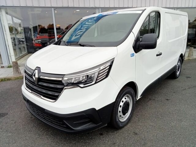 Fourgons Compacts RENAULT TRAFIC L1H1 DCI150 GD CFT 267627