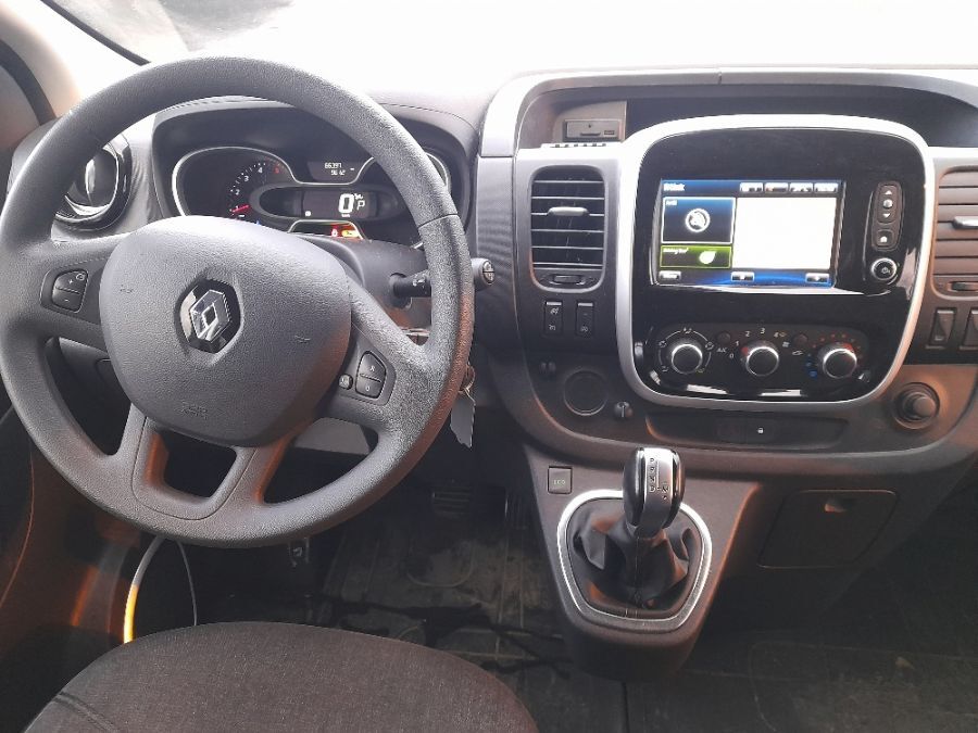 Fourgons Compacts RENAULT TRAFIC 272124 Vue 9