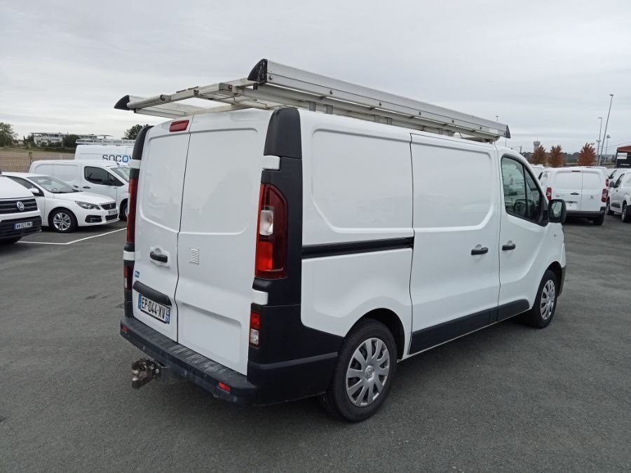 Fourgons Compacts RENAULT TRAFIC III FG 264883 Vue 5