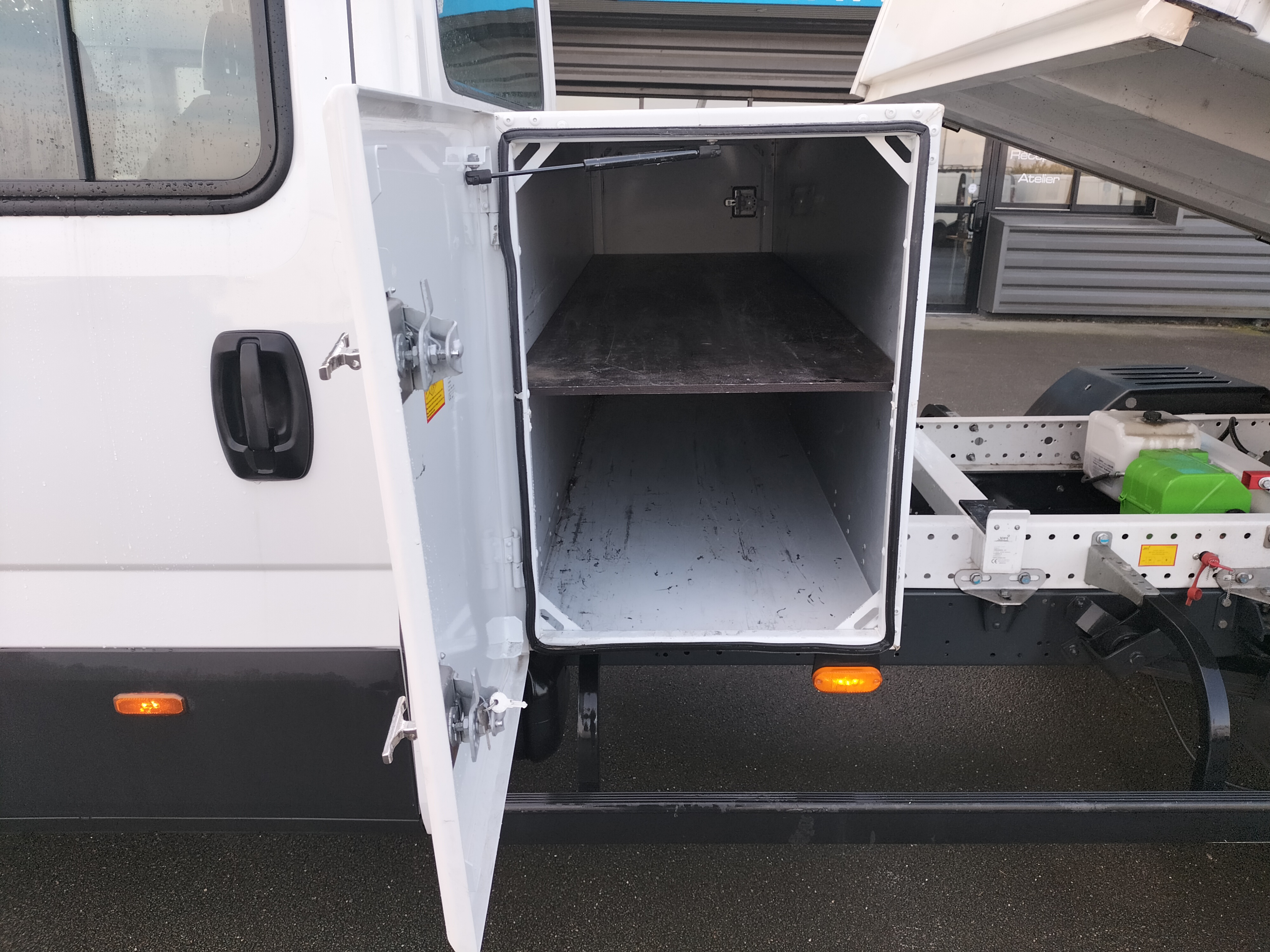 Bennes, Plateaux & Grues IVECO DAILY CCB 272004 Vue 7
