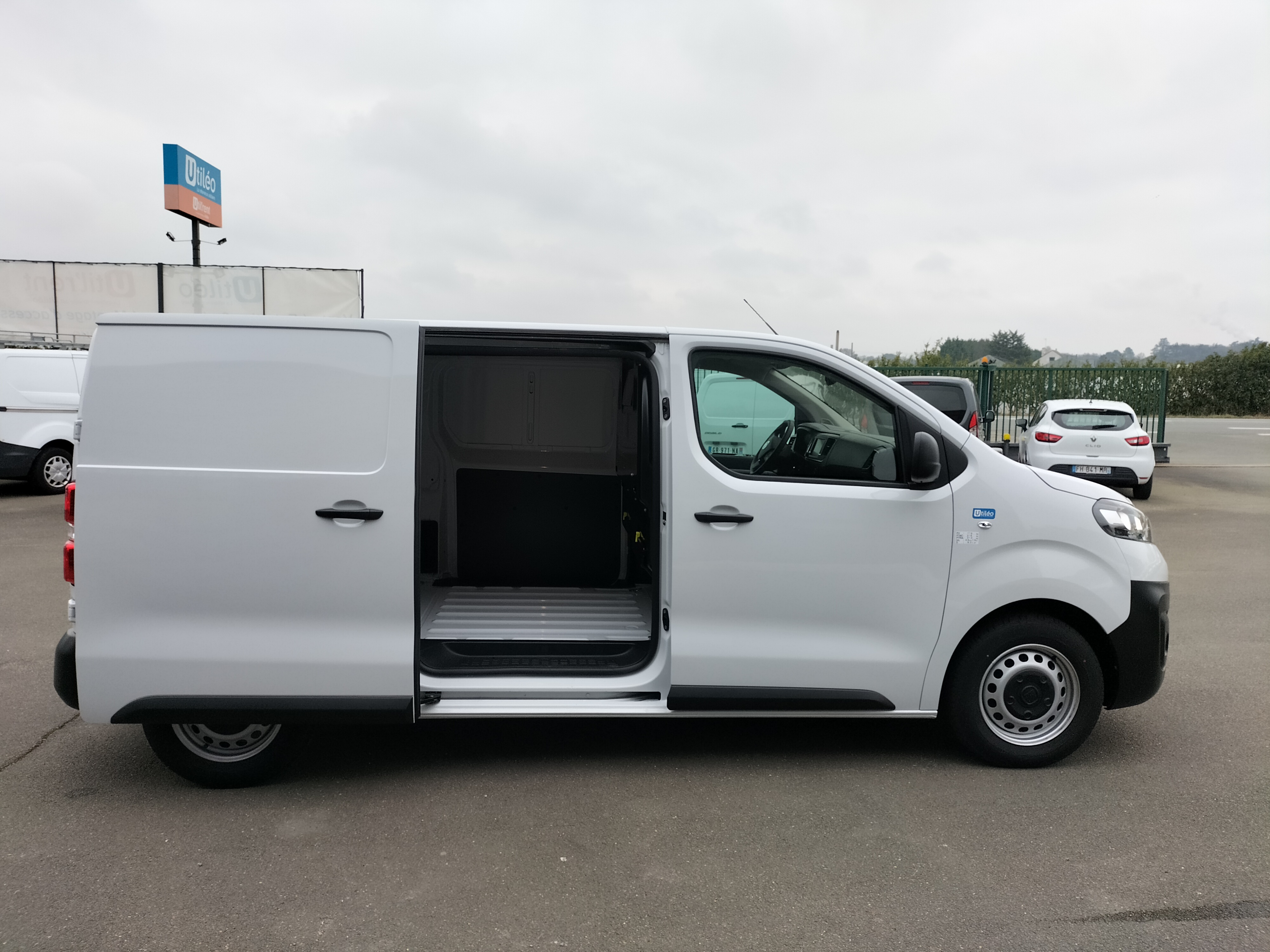 Fourgons Compacts FIAT SCUDO 249101 Vue 7