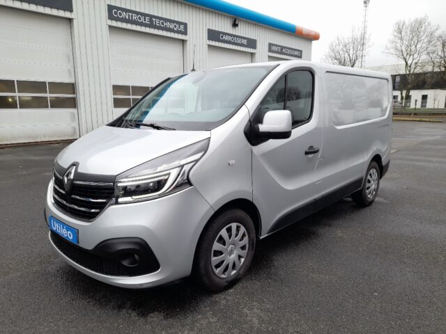 Fourgons compacts d'occasion RENAULT TRAFIC L1H1 1000 2.0 DCI 145CH ENERGY GRAND CONFORT BVA E6 272440