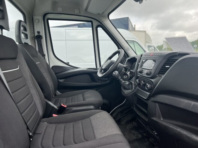 Bennes, Plateaux & Grues IVECO DAILY 272597 Vue 4