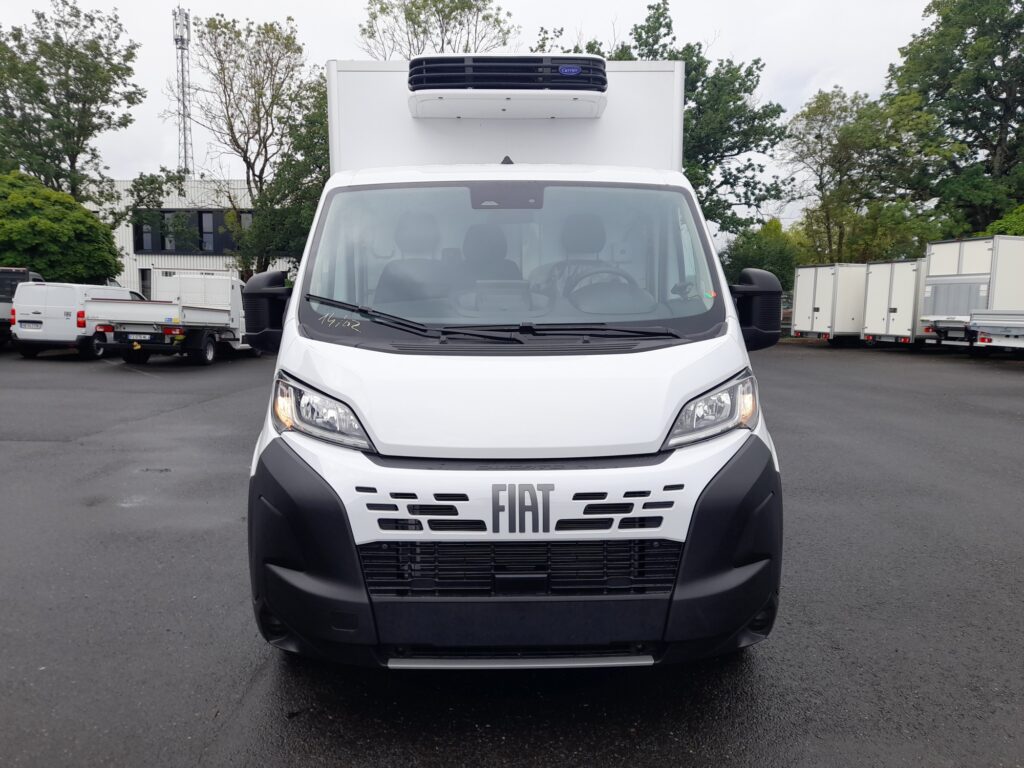 Frigorifiques FIAT DUCATO PLANCHER CABINE 273190 Vue 2