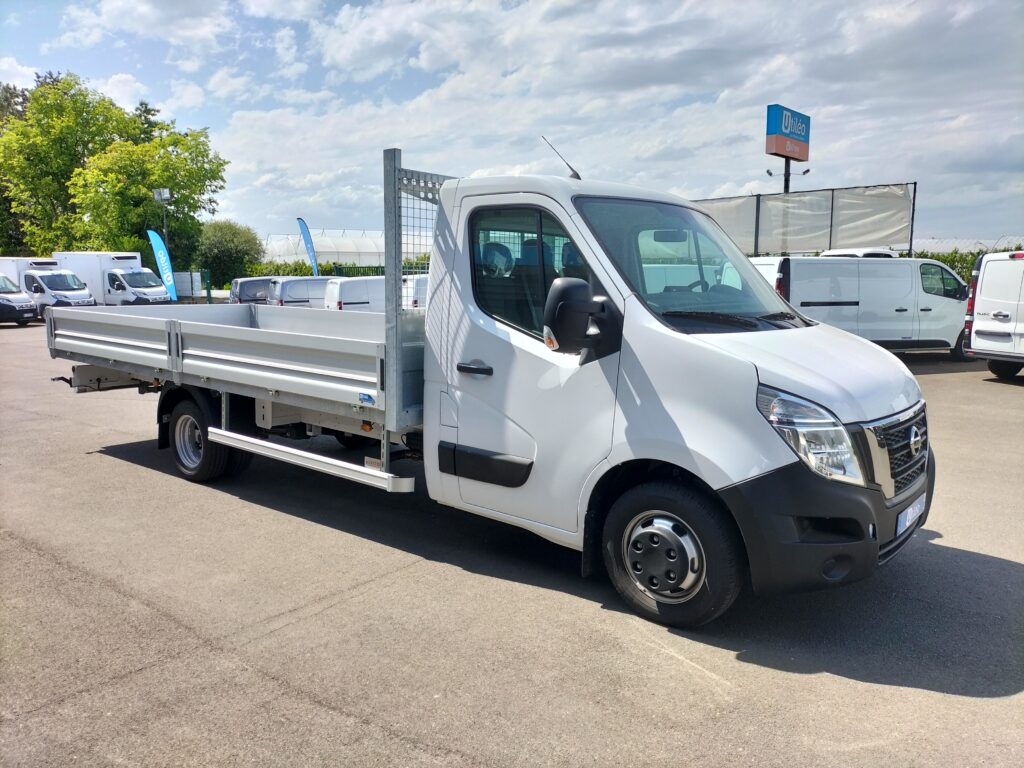 Bennes, Plateaux & Grues NISSAN INTERSTAR CCB 272538 Vue 2