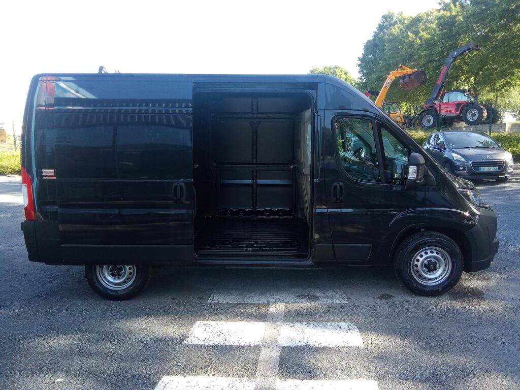 Fourgons Surélevés OPEL MOVANO FOURGON 273529 Vue 2