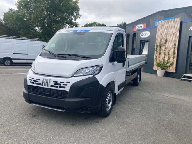 Plateaux utilitaires neufs FIAT DUCATO PLATEAU RIDELLES SIMPLE CABINE PLR XL 3.5T MAXI 140 CH S&S BVM6 273486