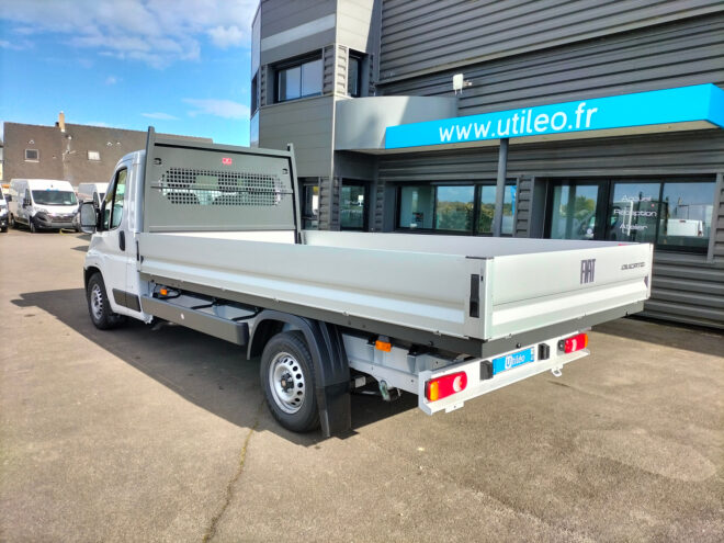 Bennes, Plateaux & Grues FIAT DUCATO PLATEAU RIDELLES SIMPLE CABINE 274216 Vue 4