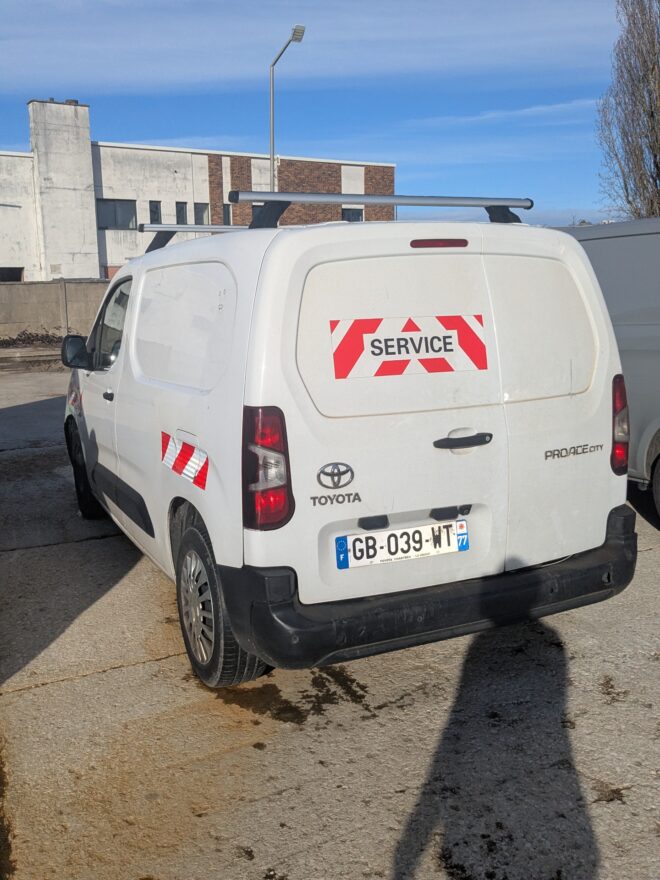 Fourgonnettes d'occasion TOYOTA PROACE CITY FOURGON RC21 MEDIUM 1.5L 100 D-4D BVM5 BUSINESS 274288