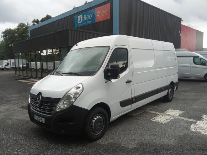 Fourgons Surélevés d'occasion RENAULT MASTER F3500 L3H2 2.3DCI 130 GD CFT 272910