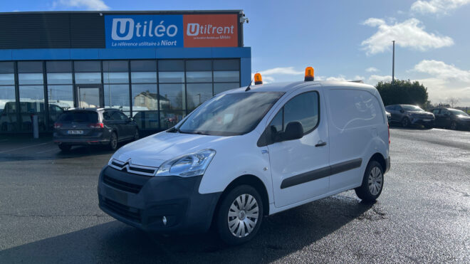 Fourgonnettes d'occasion CITROEN BERLINGO FOURGON 20 L1 BlueHDi 75 CLUB 273991