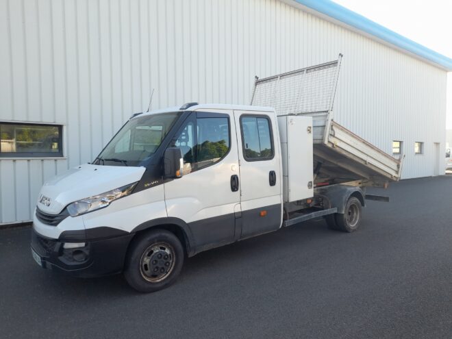 Double Cabine IVECO DAILY CHASSIS DBLE CABINE CAB 35 C 14S EMP 4100 QUAD-LEAF BVM6 273345