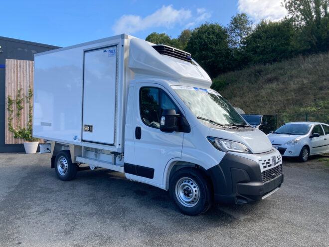 Frigorifiques FIAT DUCATO CHASSIS CABINE 273167 Vue 2