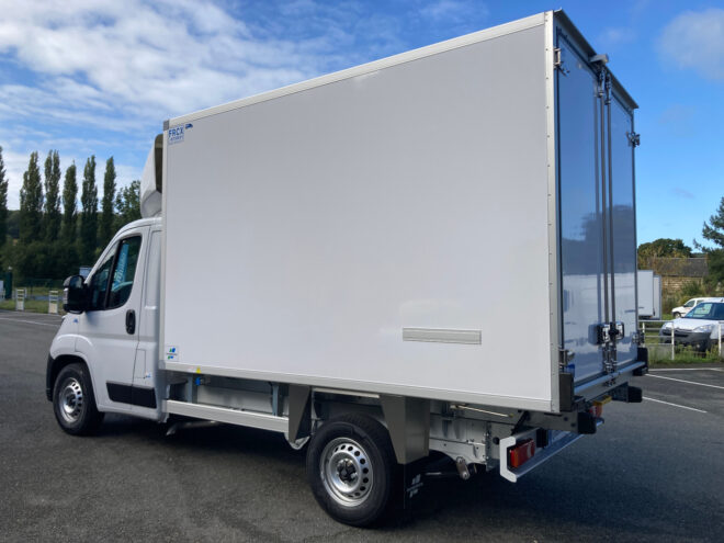 Frigorifiques FIAT DUCATO CHASSIS CABINE 273167 Vue 4