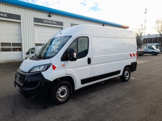 Fourgons Surélevés d'occasion FIAT DUCATO 3.3 MH2 2.3 MJET 140 PRO NAV 273142