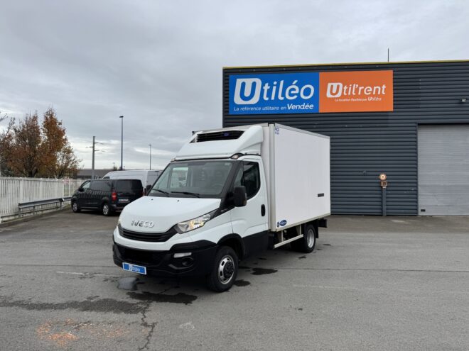 Frigorifiques d'occasion IVECO DAILY CHASSIS CABINE CAB 35 C 15H EMP 3450 QUAD-TOR BVM6 274056