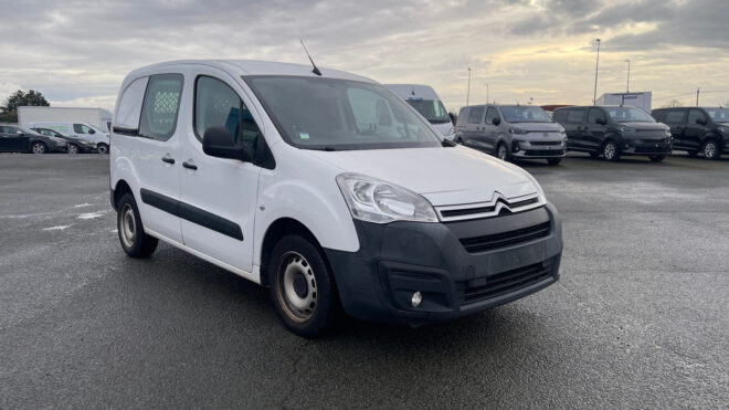 Fourgonnettes CITROEN BERLINGO FOURGON 273995 Vue 2