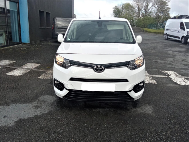 Fourgonnettes TOYOTA PROACE CITY FOURGON RC21 273972 Vue 2