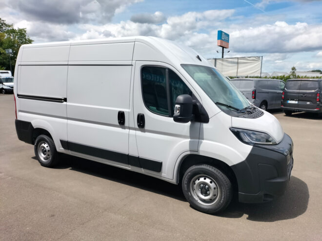Fourgons Surélevés PEUGEOT BOXER FOURGON 274459 Vue 2