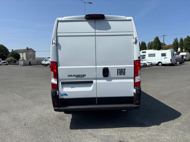 Fourgons Surélevés FIAT DUCATO FOURGON 274547 Vue 4