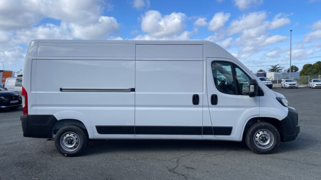 Fourgons Surélevés FIAT DUCATO FOURGON 274655 Vue 3
