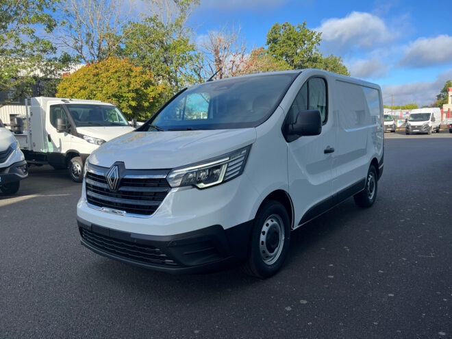 Fourgons compacts neufs RENAULT TRAFIC FOURGON FG DCI 150 L1H1 3T ADVANCE 274519